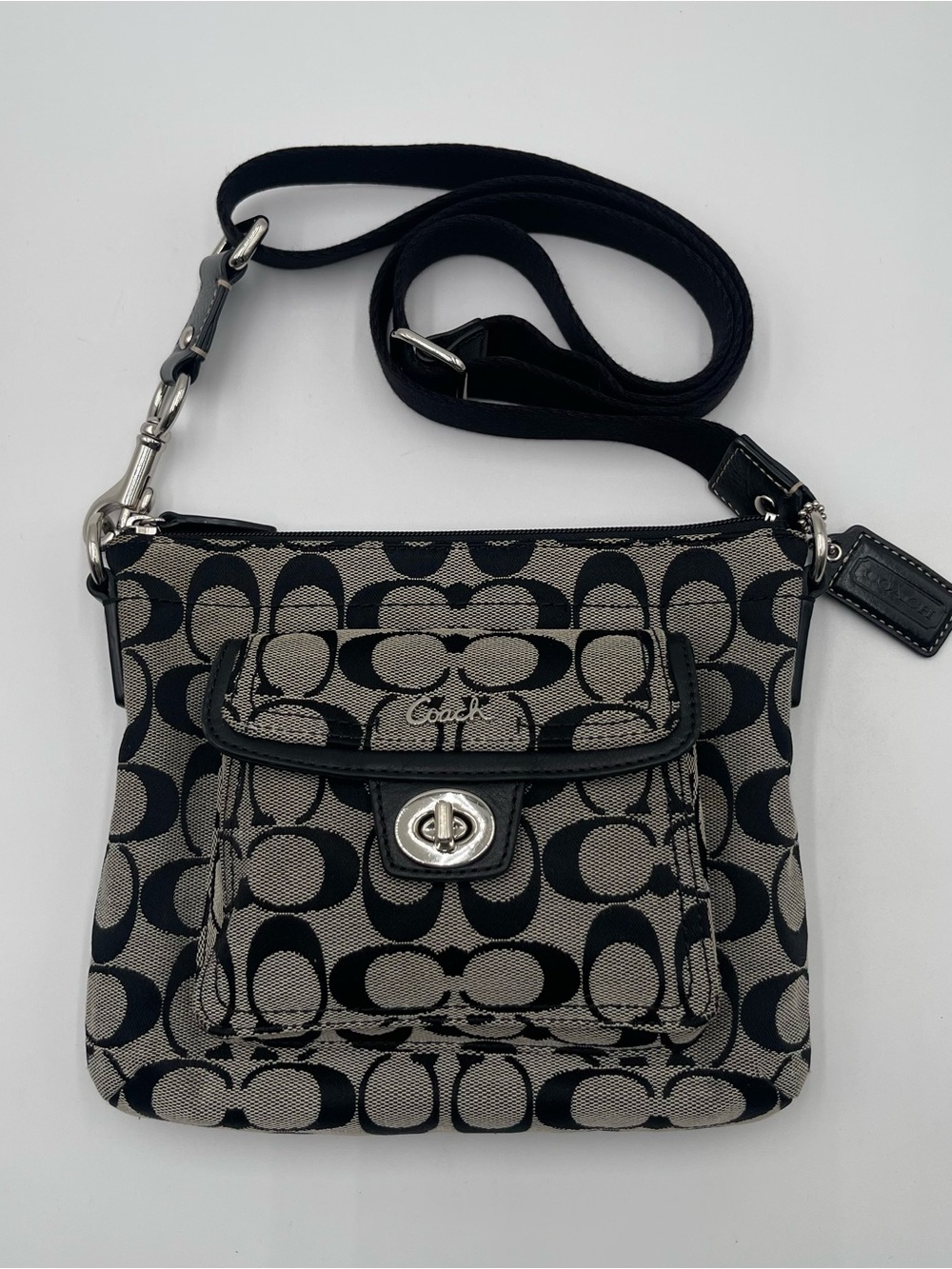 Coach Signature Jaquard Canvas Crossbody Purse Y2K Adjustable Logo